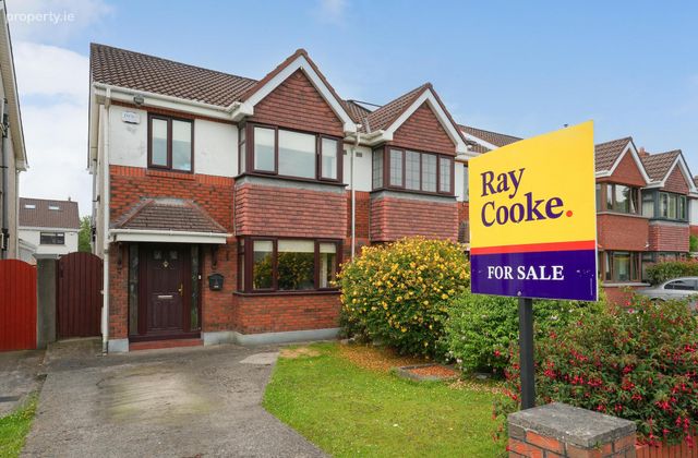 3 Willsbrook Grove, Lucan, Co. Dublin, Lucan, Co. Dublin - Click to view photos
