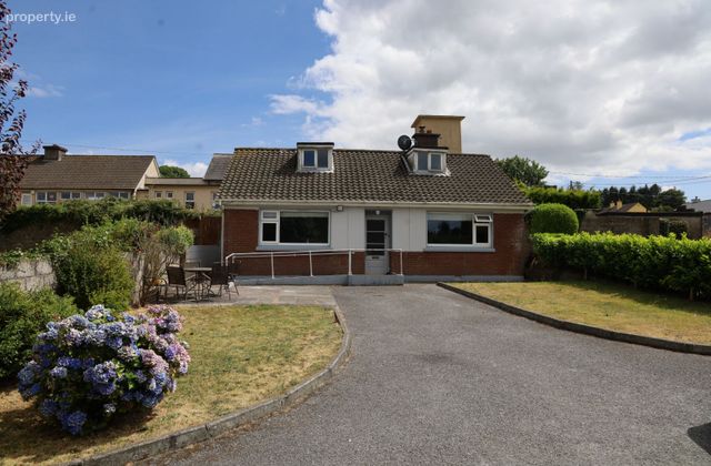 Hewitt's Bridge, Clancoolmore, Bandon, Co. Cork - Click to view photos