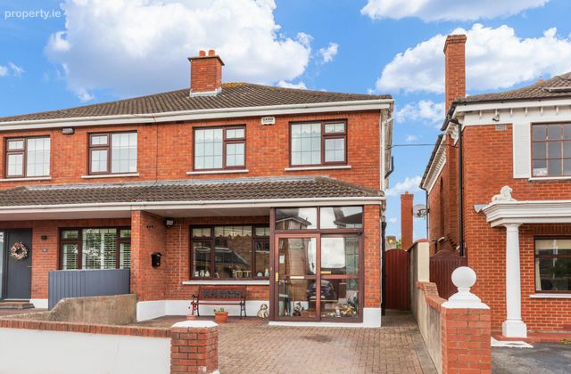 Kilmore, 14 Willow Grove, Foxrock, Dublin 18, Foxrock, Dublin 18 - Click to view photos