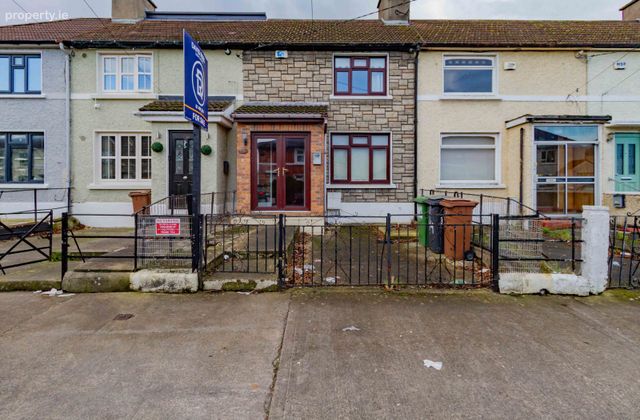 44 Ballyfermot Parade, Dublin 10, Ballyfermot, Dublin 10 - Click to view photos