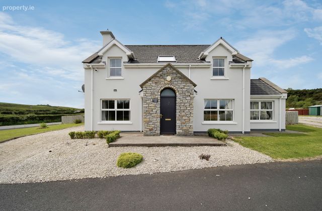 Sand Piper Lodge, 1 Ballymastocker Heights, Portsalon, Co. Donegal, Portsalon, Co. Donegal - Click to view photos