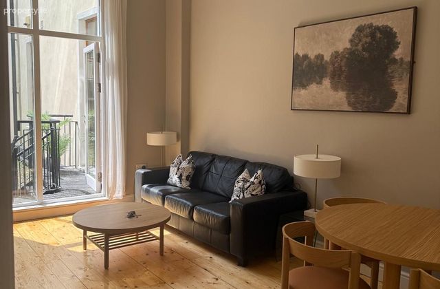 83 Winter Gardens, 107 Pearse Street, Dublin 2 - Click to view photos