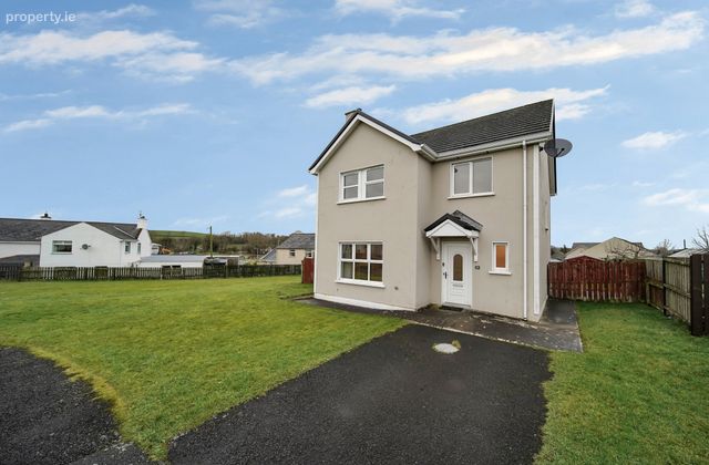 27 Orchard Grove, Newtowncunningham, Co. Donegal, Newtown Cunningham, Co. Donegal - Click to view photos
