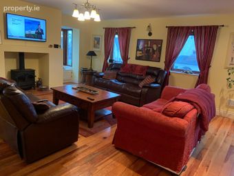 16 Harbour Cottages, Carlingford, Carlingford, Co. Louth - Image 3