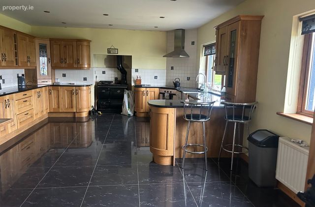 Belmullet,ballina,co. Mayo, Knocknalina, Co. Mayo - Click to view photos