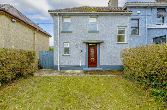 77 Saint Colmcille's Road, Gurranabraher, Co. Cork - Click to view photos