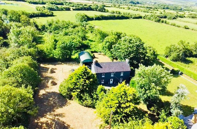 East Commons, Ardfert, Ardfert, Co. Kerry - Click to view photos