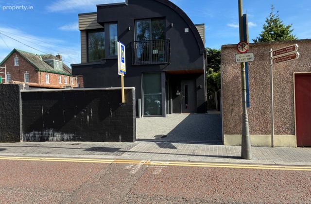 Glandore, Mardyke Walk, Cork City Centre, Co. Cork - Click to view photos
