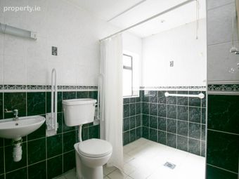 12 Percy French Park, Ballyjamesduff, Co. Cavan, Ballyjamesduff, Co. Cavan - Image 5