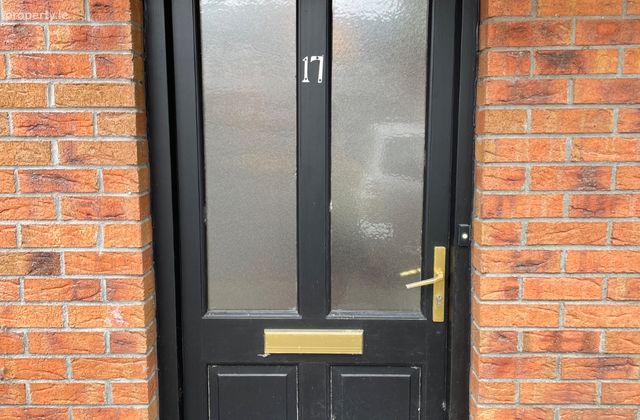 17 Tanner Hall, Athy Road, Carlow Town, Co. Carlow - Click to view photos