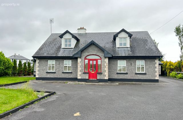 Laraghmore, Ballyglunin, Co. Galway - Click to view photos