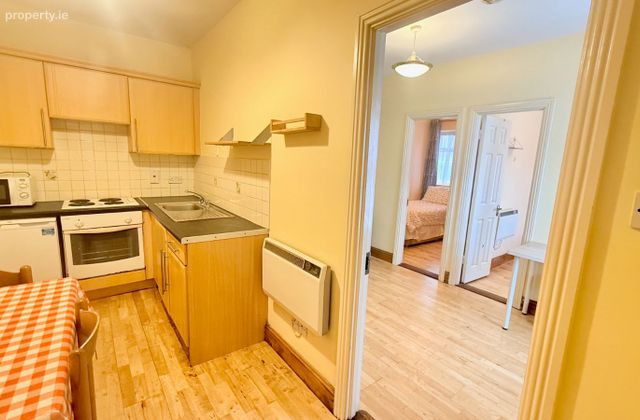 Howth Road, Clontarf, Dublin 3 - Click to view photos