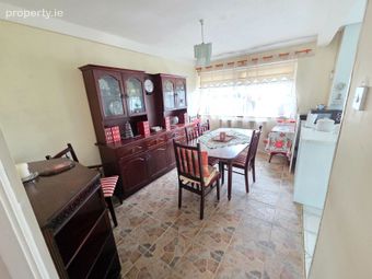 63 Shannon Banks, Corbally, Limerick, Westbury, Co. Clare - Image 3