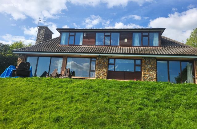Belmount, Cratloekeel, Cratloe, Portdrine, Co. Clare - Click to view photos