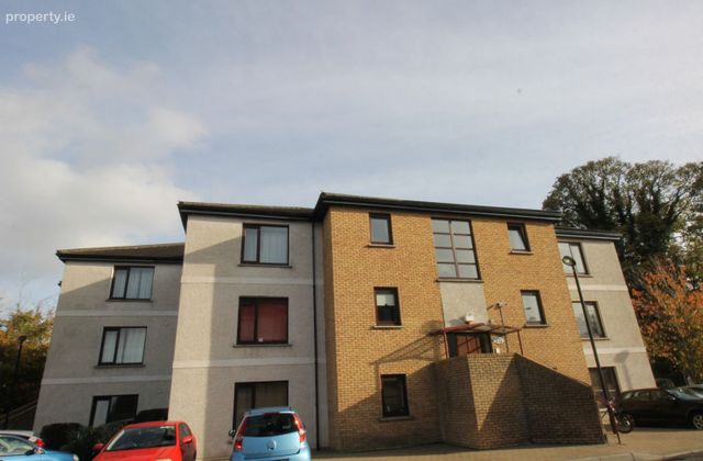 Apartment 15, Ronayn's Court, Rochestown, Co. Cork - Click to view photos