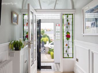 Hillbrook, 6 Burdett Avenue, Sandycove, Co. Dublin - Image 4