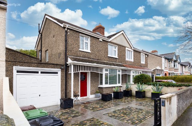 14 Marine Drive, Dublin 4, Dublin 4 - Click to view photos