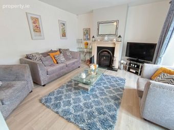 28 Parkroe Heights, Ardnacrusha, Parteen, Co. Clare - Image 4