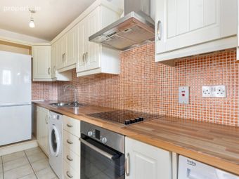 17 Garthy Wood, Knocklyon Road, Knocklyon, Dublin 16, Knocklyon, Dublin 16 - Image 4