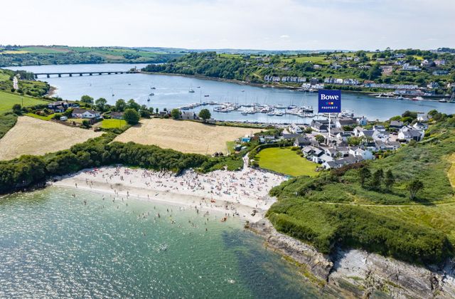 8 Castlepark Village, Kinsale, Kinsale, Co. Cork - Click to view photos