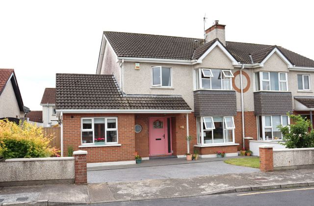 24 Coolraine Heights, Old Cratloe Road, Clareview, Co. Limerick - Click to view photos