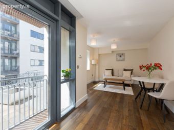 Apt 101 Block 100 Cathedral Court, New Street South, Dublin 8 - Image 3