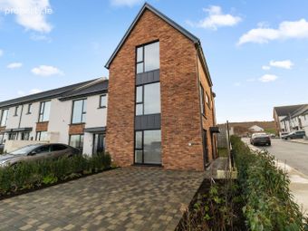 44 Waterfall Heights, Ardrostig, Bishopstown, Co. Cork - Image 3