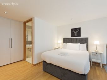 IFSC, Dublin 1 - Image 5