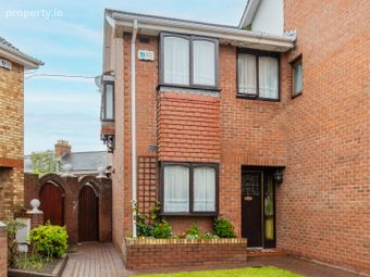 36 College Manor, Drumcondra, Dublin 9