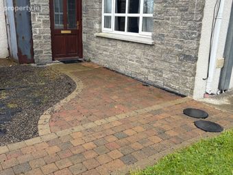 23 Cois Croinn, Saltown, Dundalk, Co. Louth - Image 2