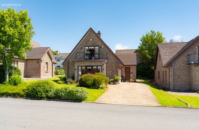 53 Renville Village, Oranmore, Rinville, Co. Galway - Click to view photos
