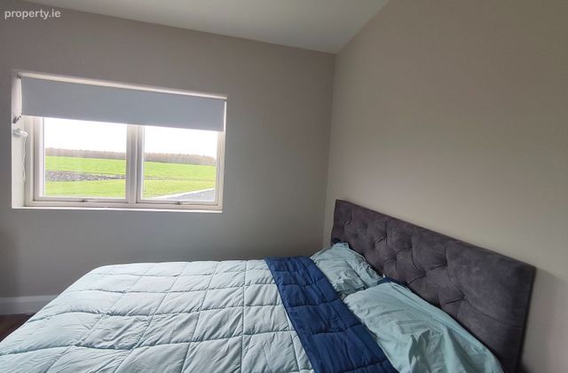 Newmarket-on-fergus,ennis,co. Clare, Shannon, Co. Clare - Click to view photos