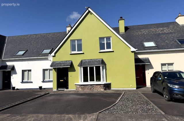 2 Chapel Field, Dungeagan, Ballinskelligs, Co. Kerry - Click to view photos