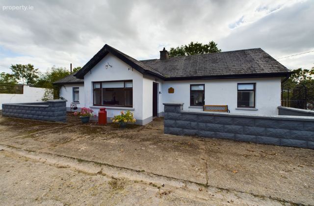 Sheskin, Carrick-on-suir, Rathgormack, Co. Waterford - Click to view photos