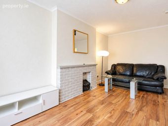 143 Huntstown Wood, Mulhuddart, Dublin 15, Co. Dublin, Mulhuddart, Dublin 15 - Image 4