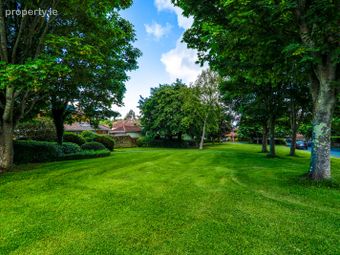 55 Sandyford Downs, Sandyford, Dublin 18 - Image 2