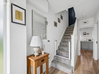 33 Shanliss Road, Dublin 9, Whitehall, Dublin 9 - Image 2
