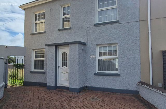 16 Cahill's Park, Tralee, Tralee, Co. Kerry - Click to view photos