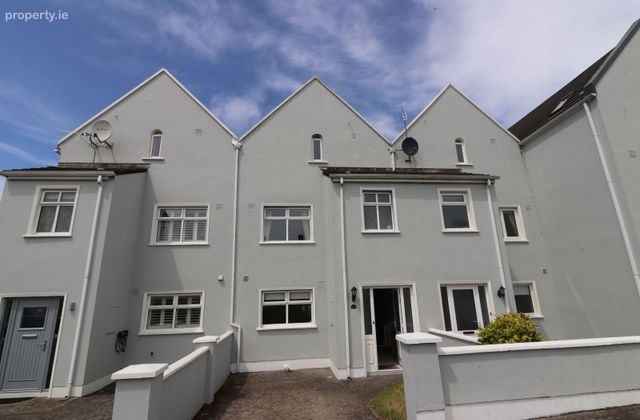 2 Strand Holiday Homes, Kilkee, Kilkee, Co. Clare - Click to view photos