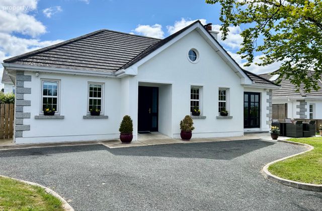 2 The Beeches, Drummagh, Carrick-on-Shannon, Co. Leitrim - Click to view photos