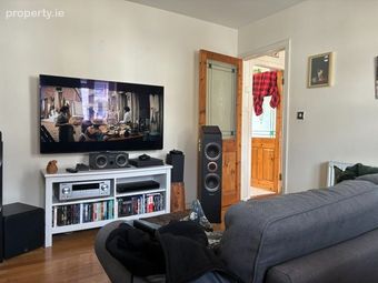 110 Captain's Avenue, Kimmage, Dublin 12 - Image 4