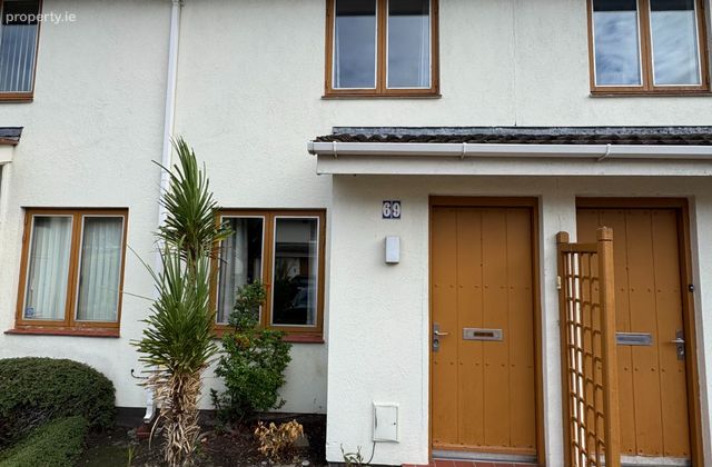 69 Willow Field, Sandymount, Dublin 4 - Click to view photos