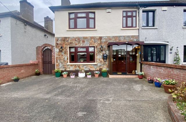 39 Thomas Moore Road, Dublin 12, Walkinstown, Dublin 12 - Click to view photos