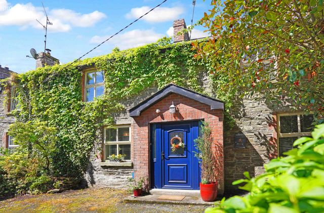 2 Rose Cottage, Turner's Hill, Kingscourt, Co. Cavan - Click to view photos