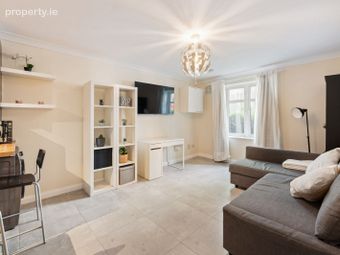 Apartment 65, Newmarket Square, Christchurch, Dublin 8 - Image 4