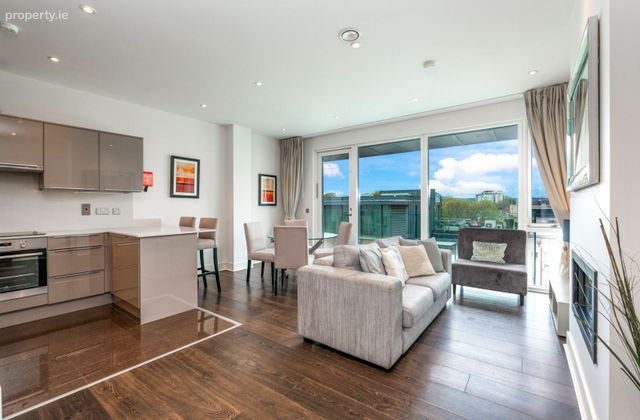 Shelbourne Hall, Shelbourne Road, Ballsbridge, Dublin 4 - Click to view photos
