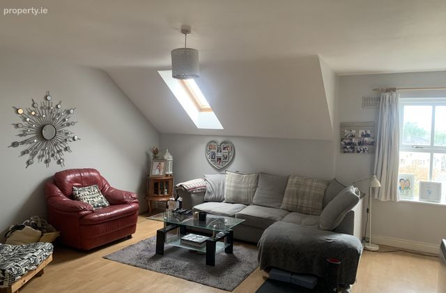 32 Culgara, Teeling Street, Ballina, Co. Mayo - Click to view photos
