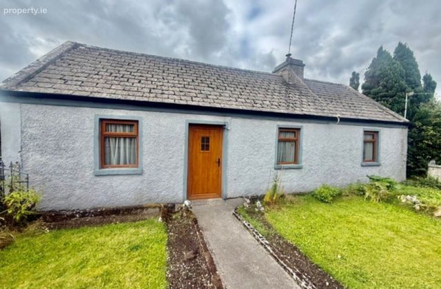 Ballard, Kilnaboy, Ennis, Co. Clare, Killinaboy, Co. Clare - Click to view photos