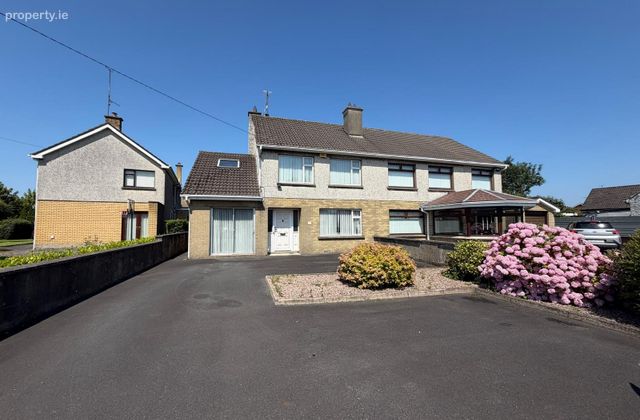 2 Avondale Park, Dundalk, Co. Louth - Click to view photos