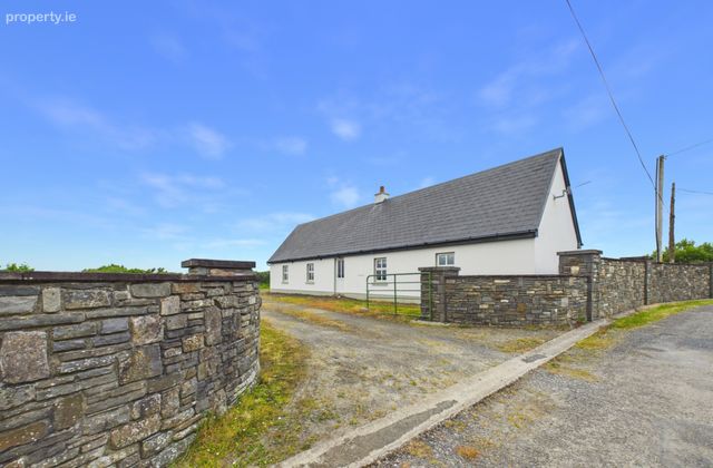 Tig Fada, Doonaha West, Kilkee, Co. Clare., Doonaha West, Co. Clare - Click to view photos